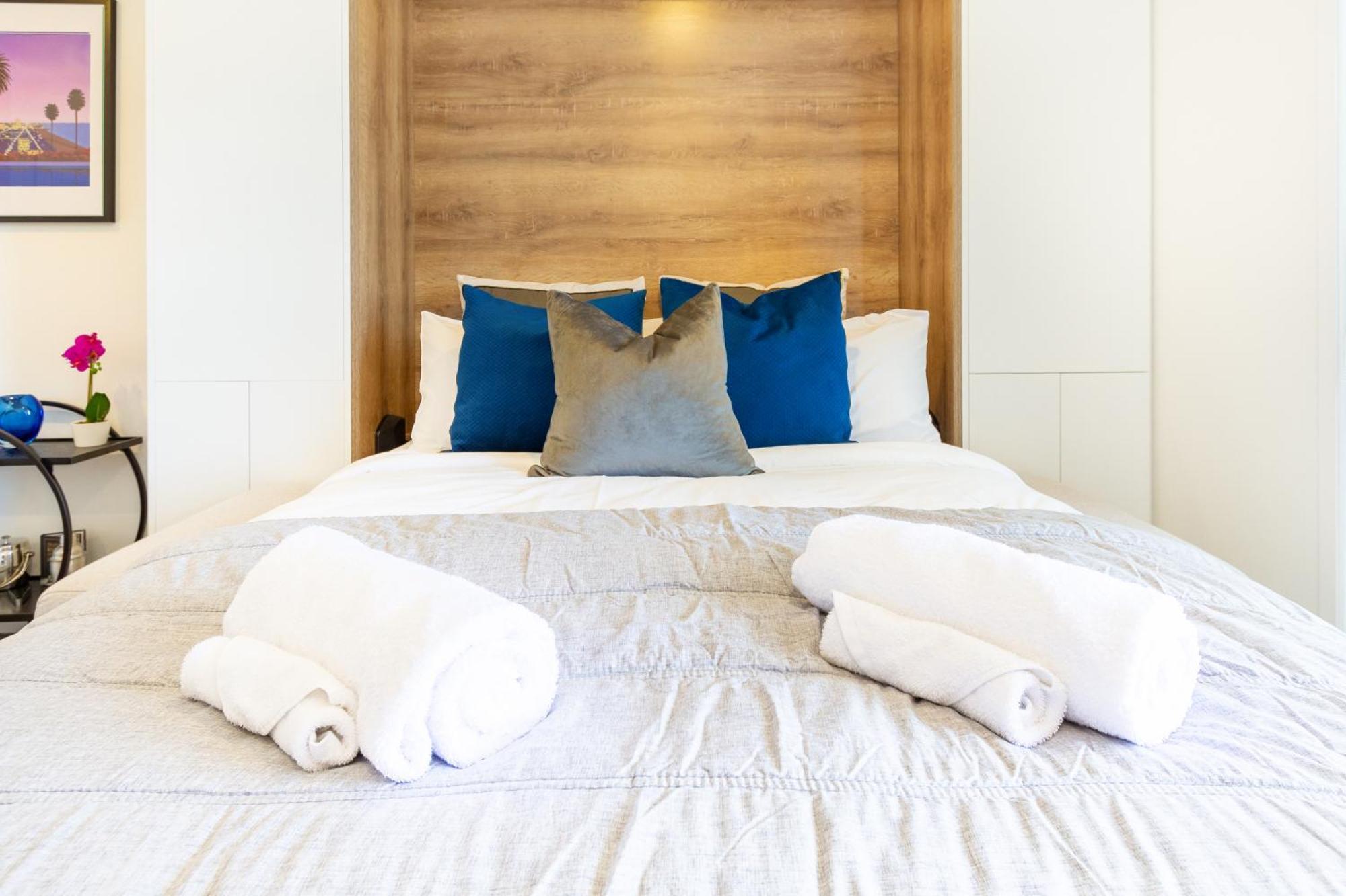 Central City Charm: Pet-Friendly Studio Christchurch Eksteriør billede