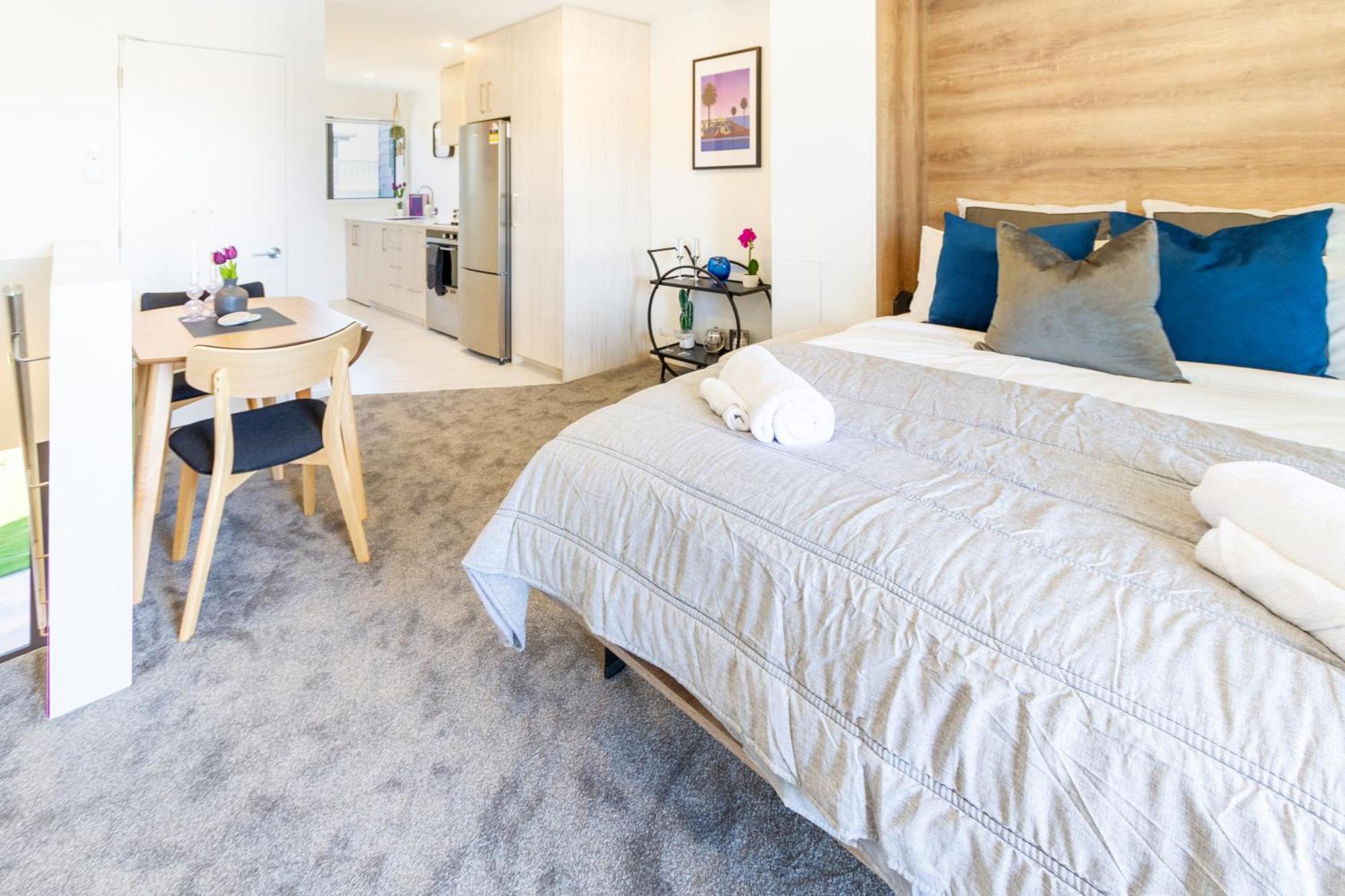 Central City Charm: Pet-Friendly Studio Christchurch Eksteriør billede