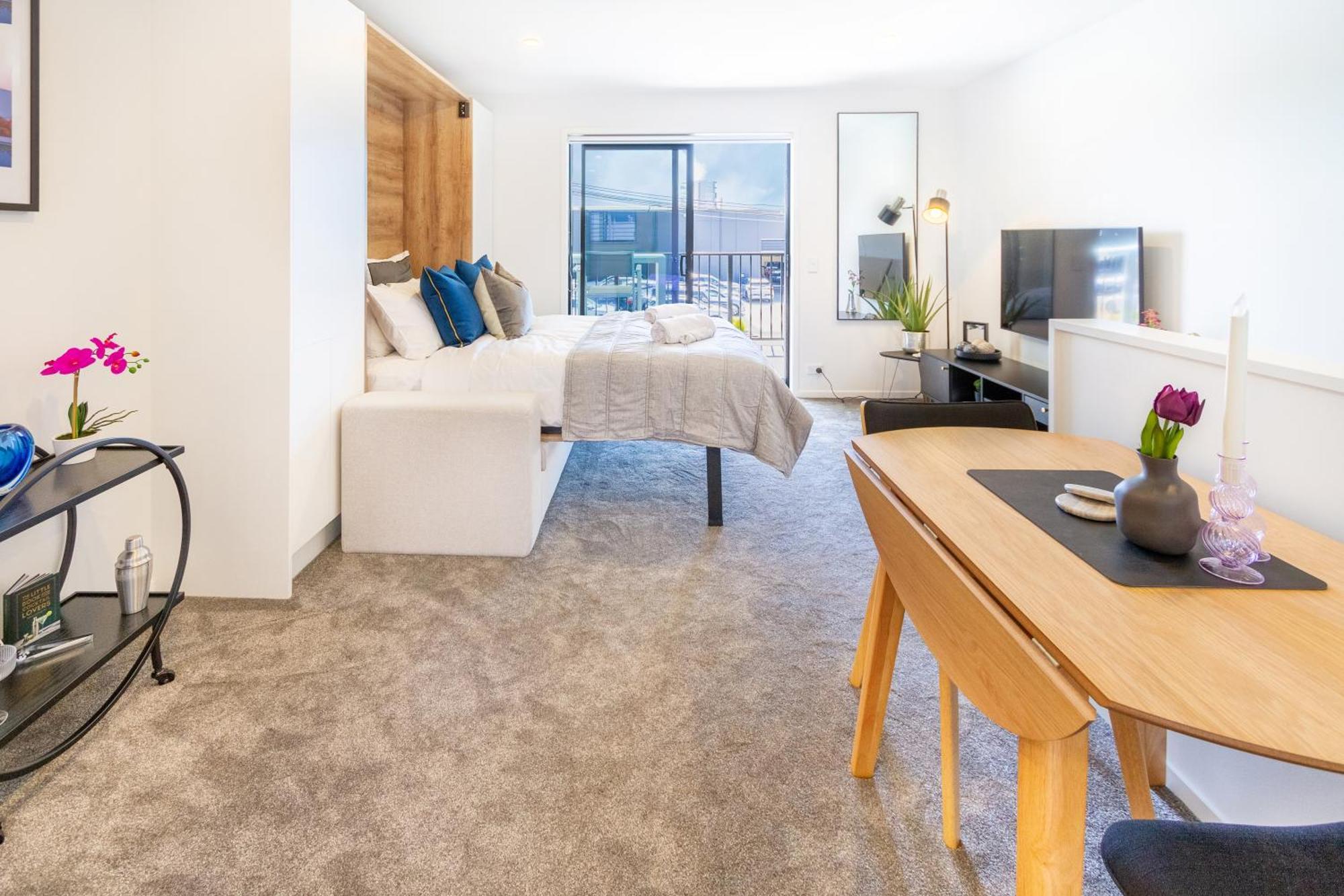 Central City Charm: Pet-Friendly Studio Christchurch Eksteriør billede